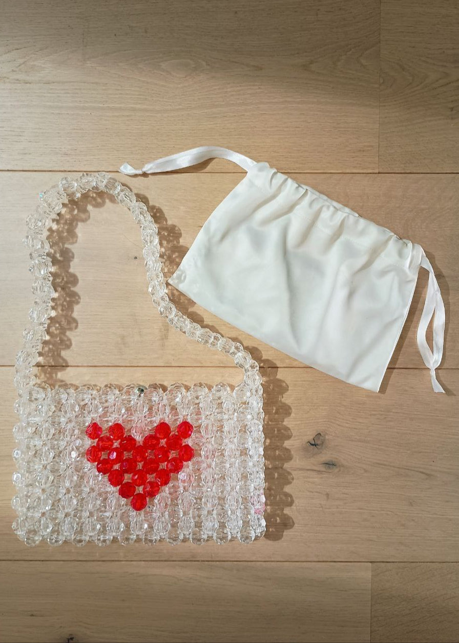 Satin pouch 🕊️
